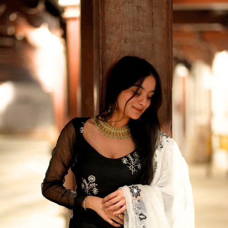 Elegant Gold-Plated Pearl Necklace Set