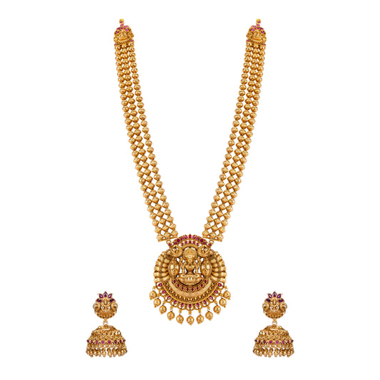 Three layered necklace set