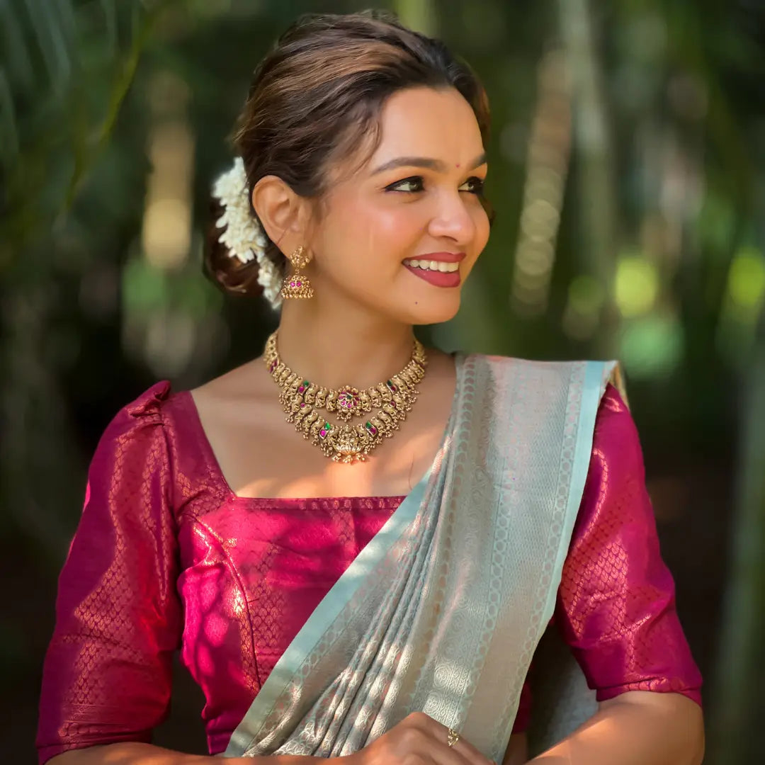 Nayana Aura Necklace Set