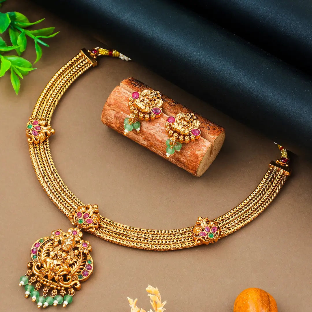 Divine Charm Short Necklace Set T-30