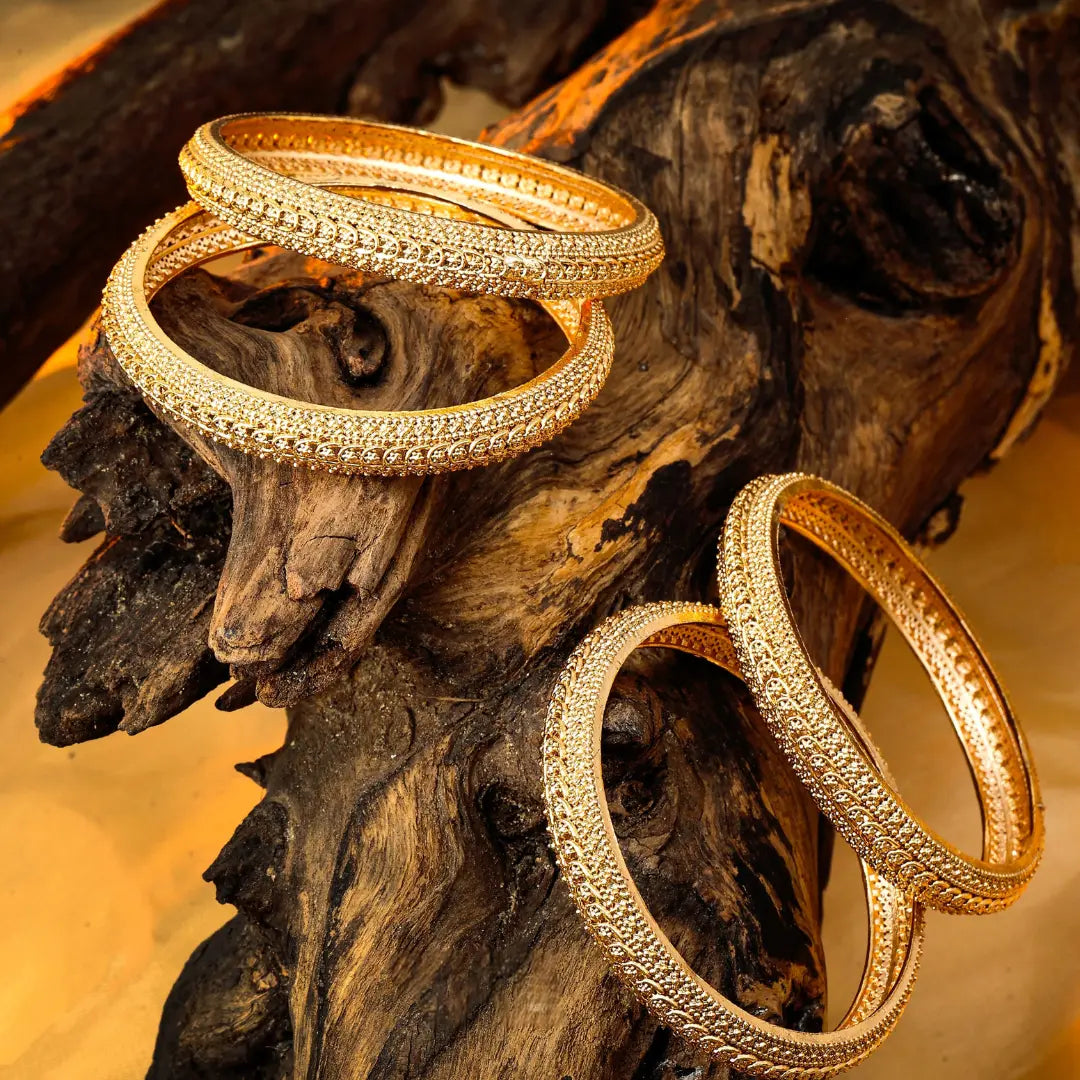 Antique Gold-PlatedPaired Bangle with Detailed Finish K-1001