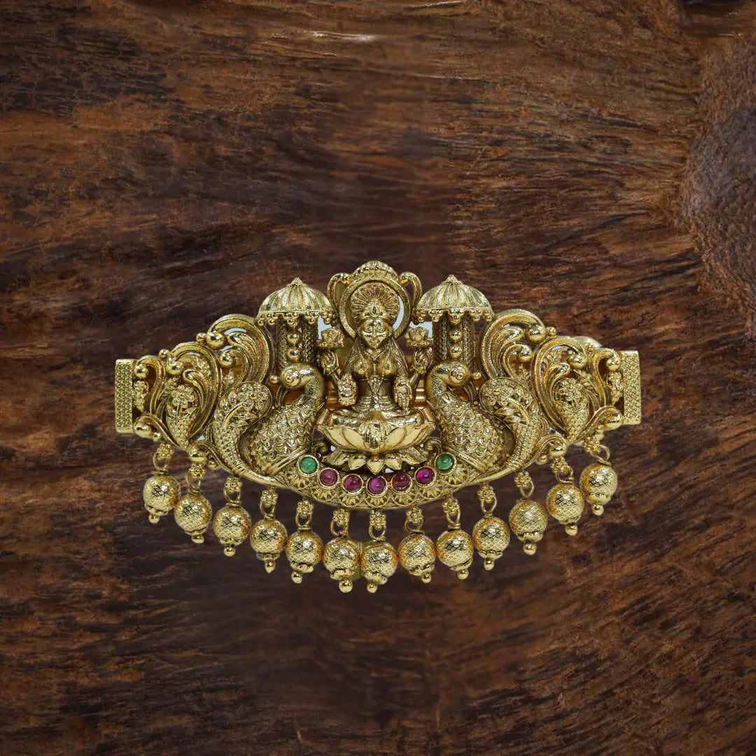  traditional hair accessory