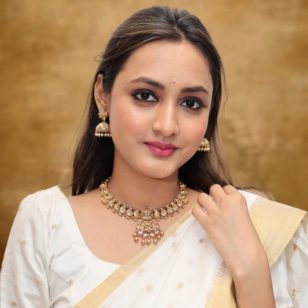 Divine Grace Necklace Set