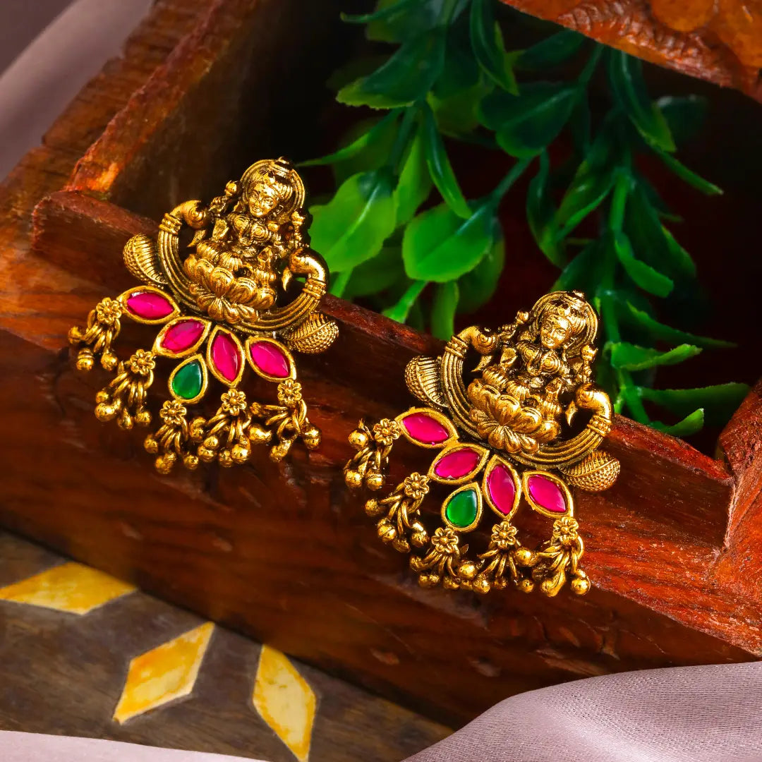 Temple-Inspired Antique Gold Plated Bali V-1652
