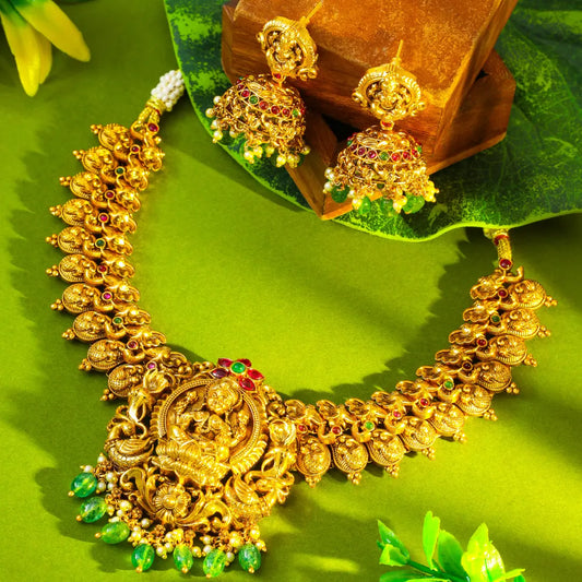 Short Necklace Set  V-138