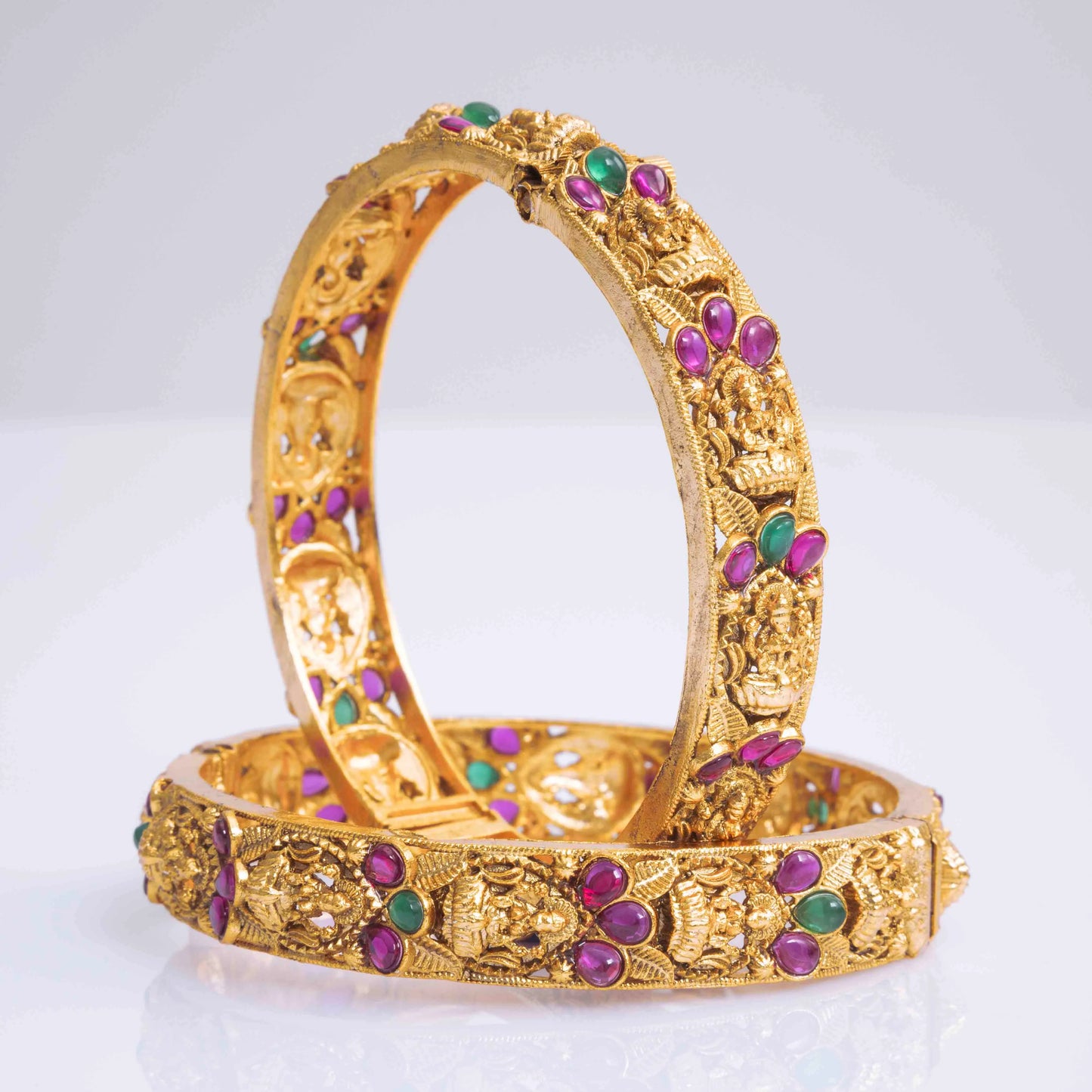 Elegant Gold-Plated Temple Bangle K-989