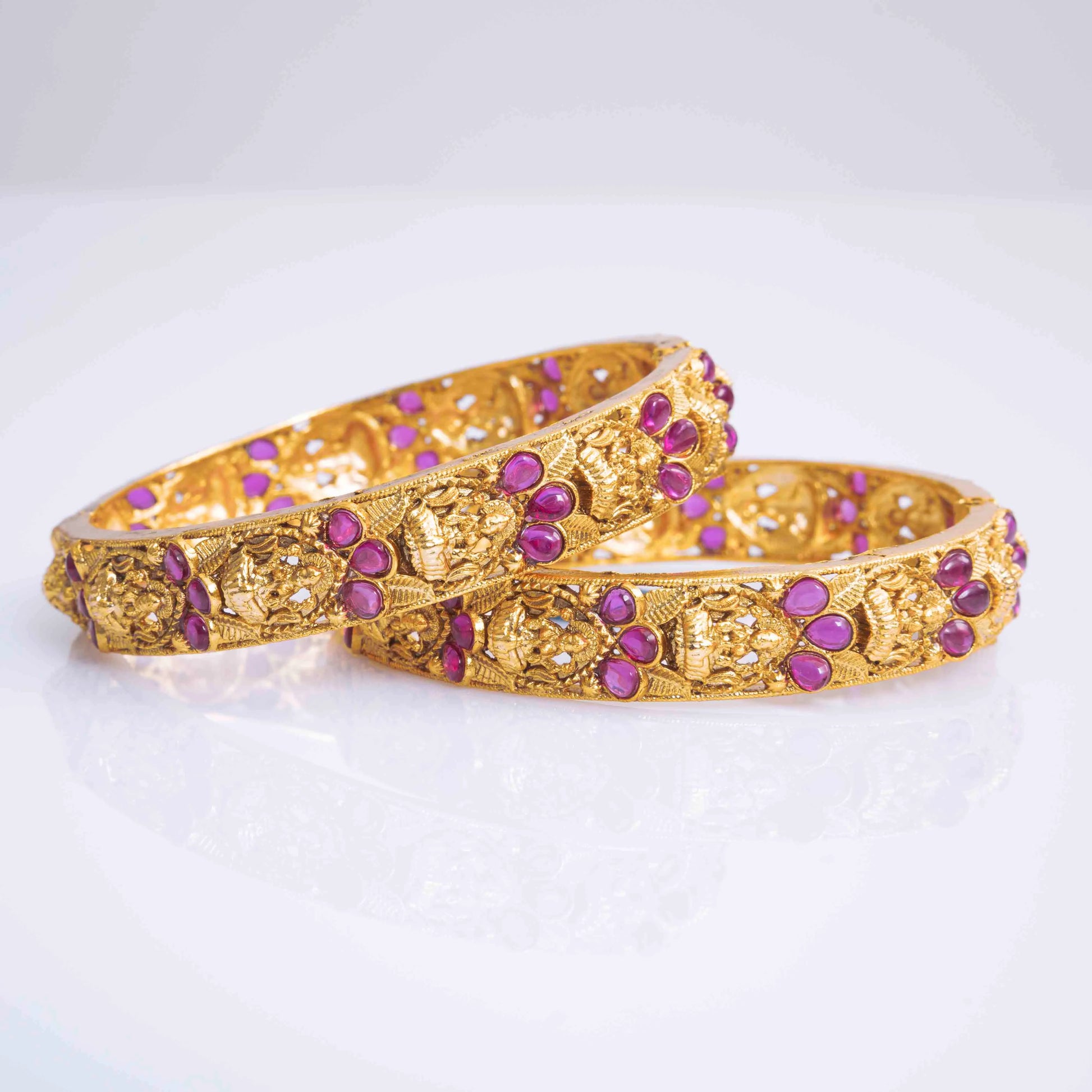 Elegant Gold-Plated Temple Bangle K-989