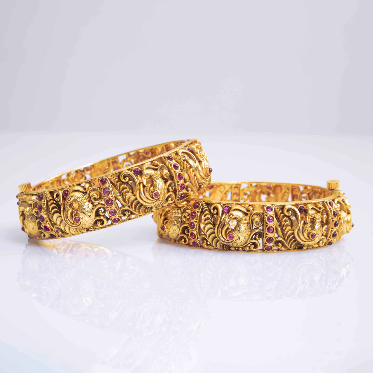 Antique Peacock Gold-Plated Bangle V-1250