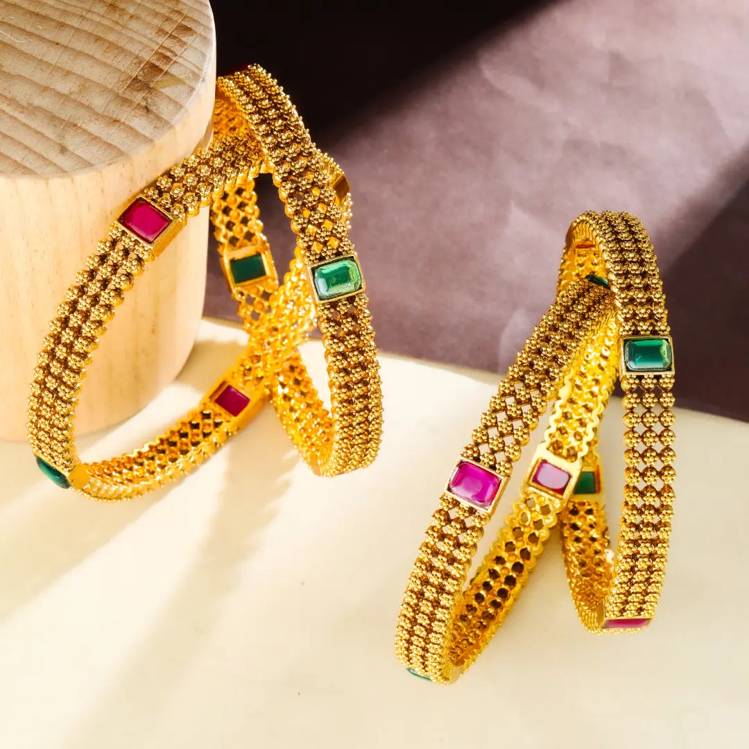 Antique Gold-Plated Bangle with real stone V-1826