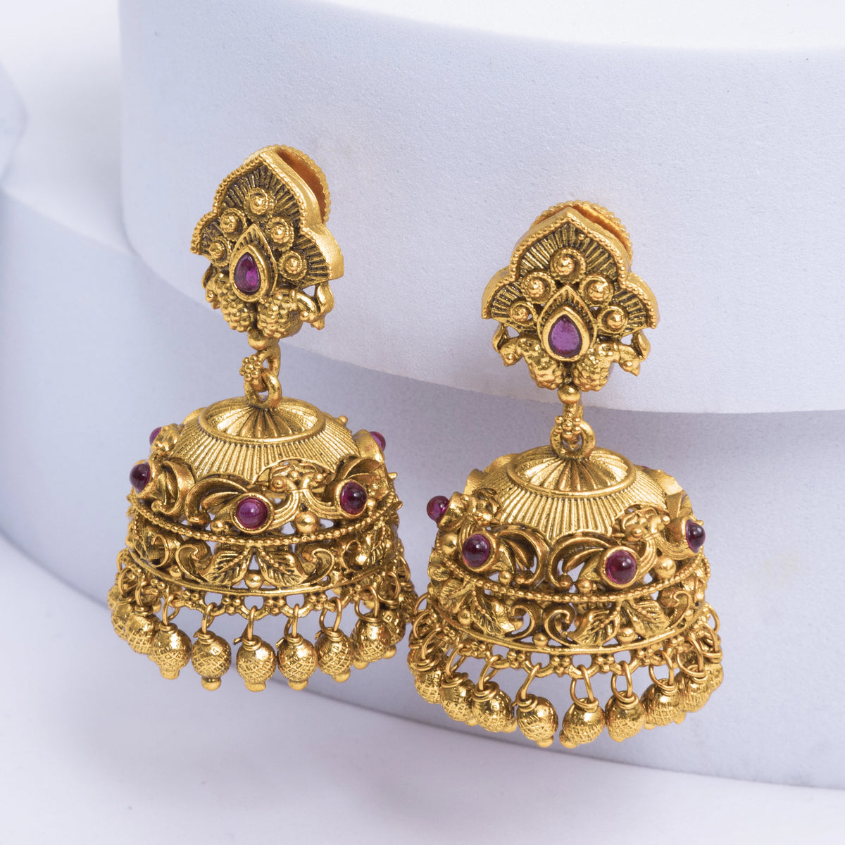 Classic Gold-Plated Jhumka R-1152