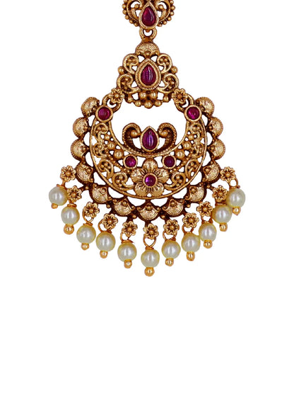 Exquisite Maang Tikka with Detailed Gold Plating
